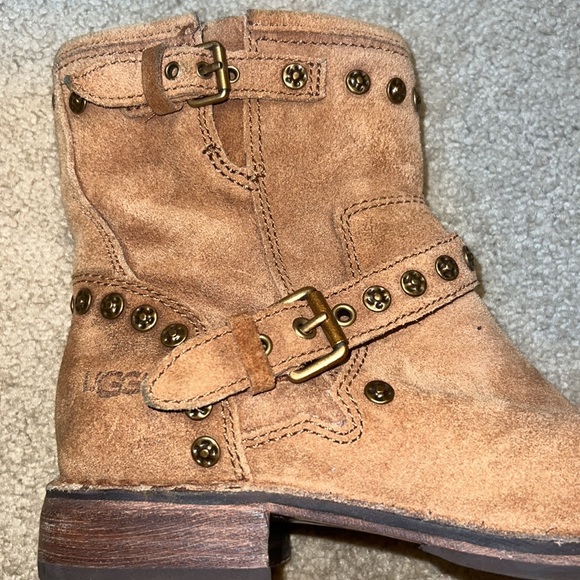UGG Chestnut Fabrizia Studs Boot, Size 7 - Picture 2 of 12